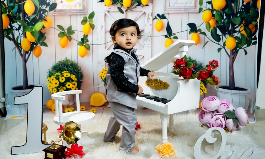 Baby & Newborn Shoot Package